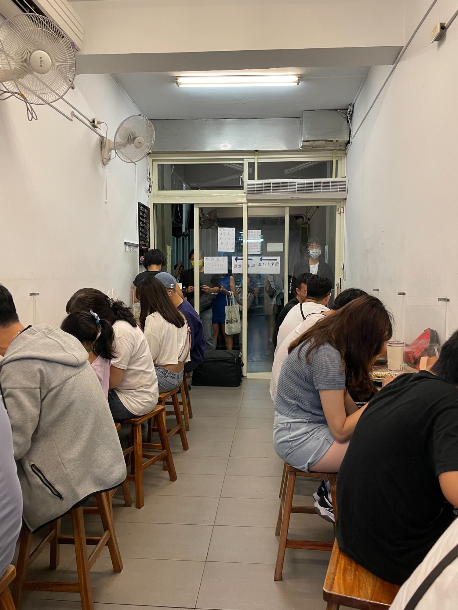【十巷咖哩|台北雙城街夜市】無限加飯加醬|網友最愛唐揚雞咖哩飯|大份量雙拼咖哩飯只要175元|台北必吃咖哩飯 - 第5張圖